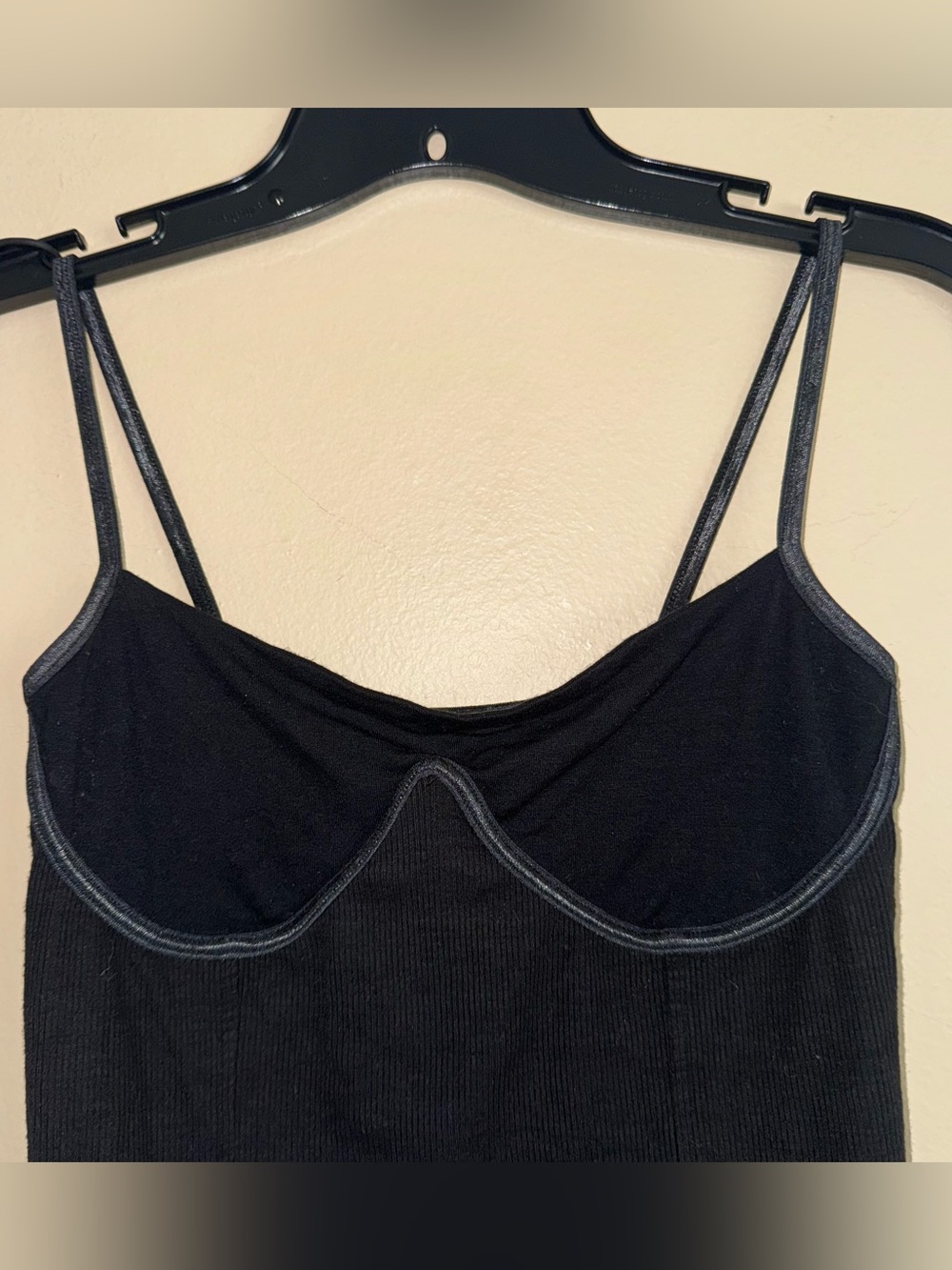 Black Slim Ribbed Tank Top with Contrast Trim - Women - Picture 4 of 11